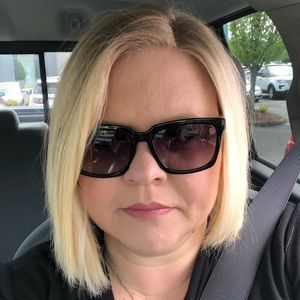 Meet your Posher, Kally